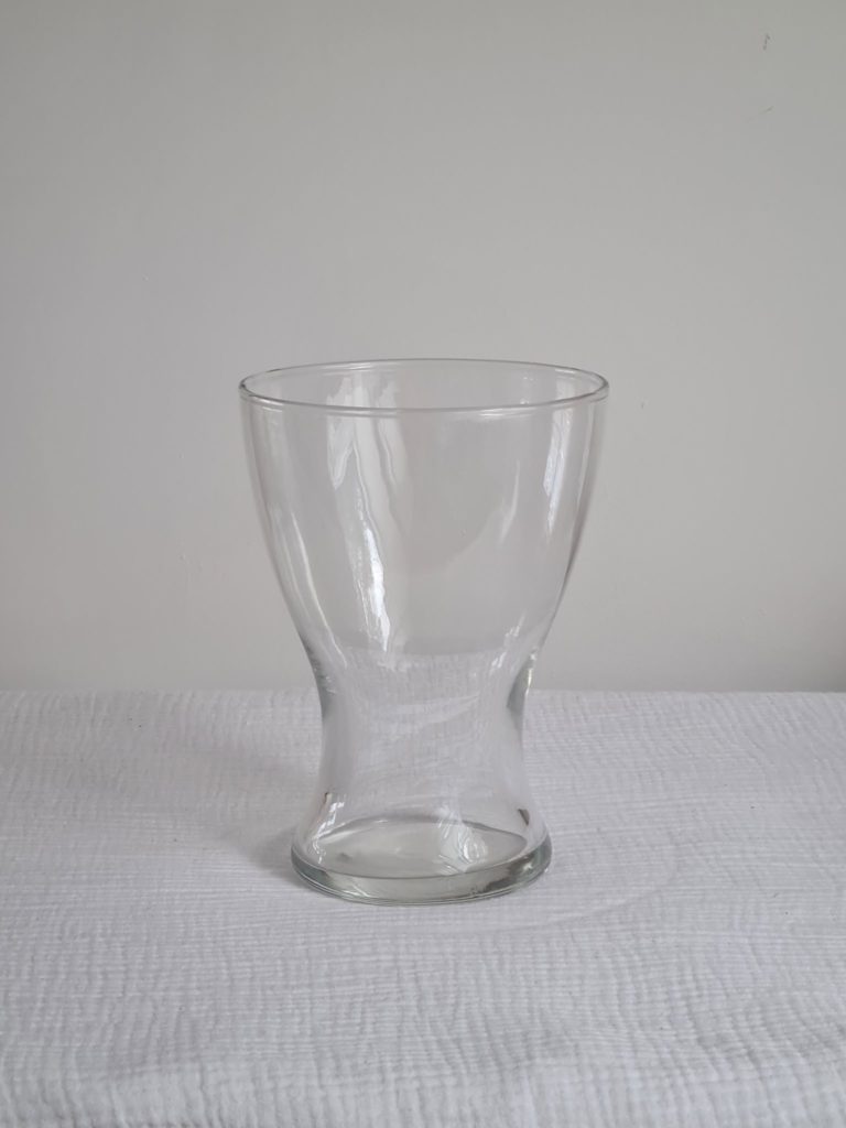 MT070 - 1€
Vase 19.5X14cm
Quantité: 1